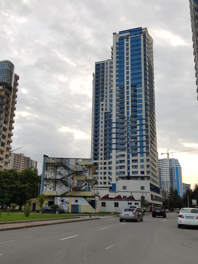 Apartment In Yalchin Star Residence Batumi Kültér fotó